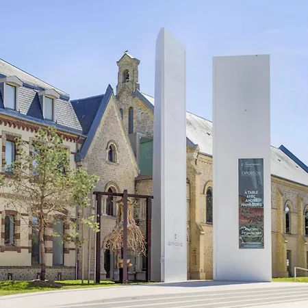 Castel Saint Clair - Trois Pieces - Centre *