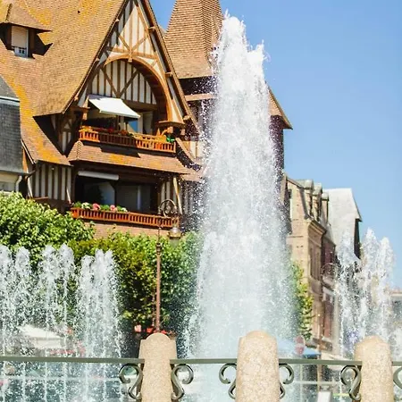 شقة Castel Saint Clair - Trois Pieces - Centre