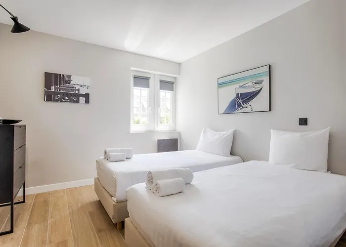 Castel Saint Clair - Trois Pieces - Centre * Довиль