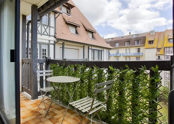 Апартаменты Castel Saint Clair - Trois Pieces - Centre Довиль