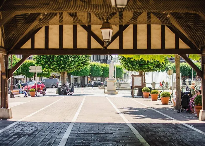 Castel Saint Clair - Trois Pieces - Centre *