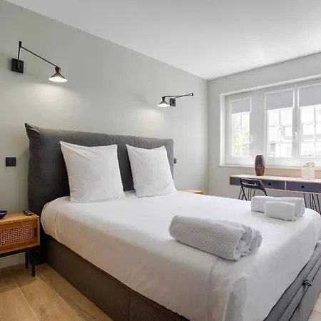 Castel Saint Clair - Trois Pieces - Centre * דוביל