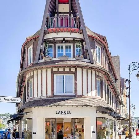 Castel Saint Clair - Trois Pieces - Centre *