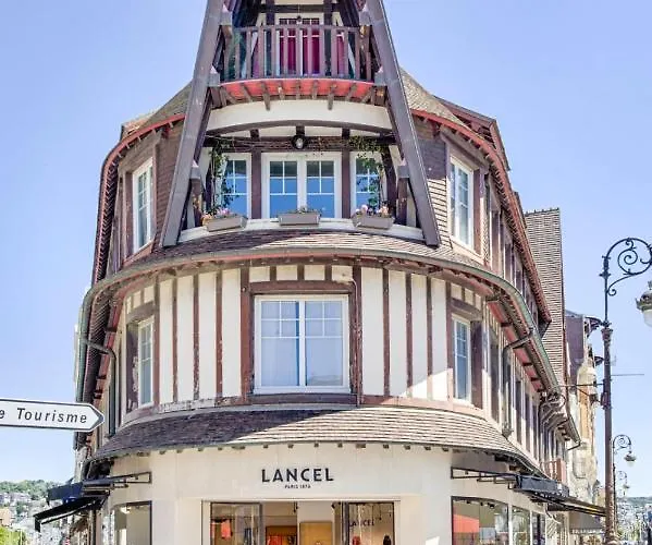 Castel Saint Clair - Trois Pieces - Centre *